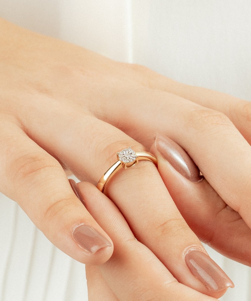 Кольцо из желтого золота с бриллиантами