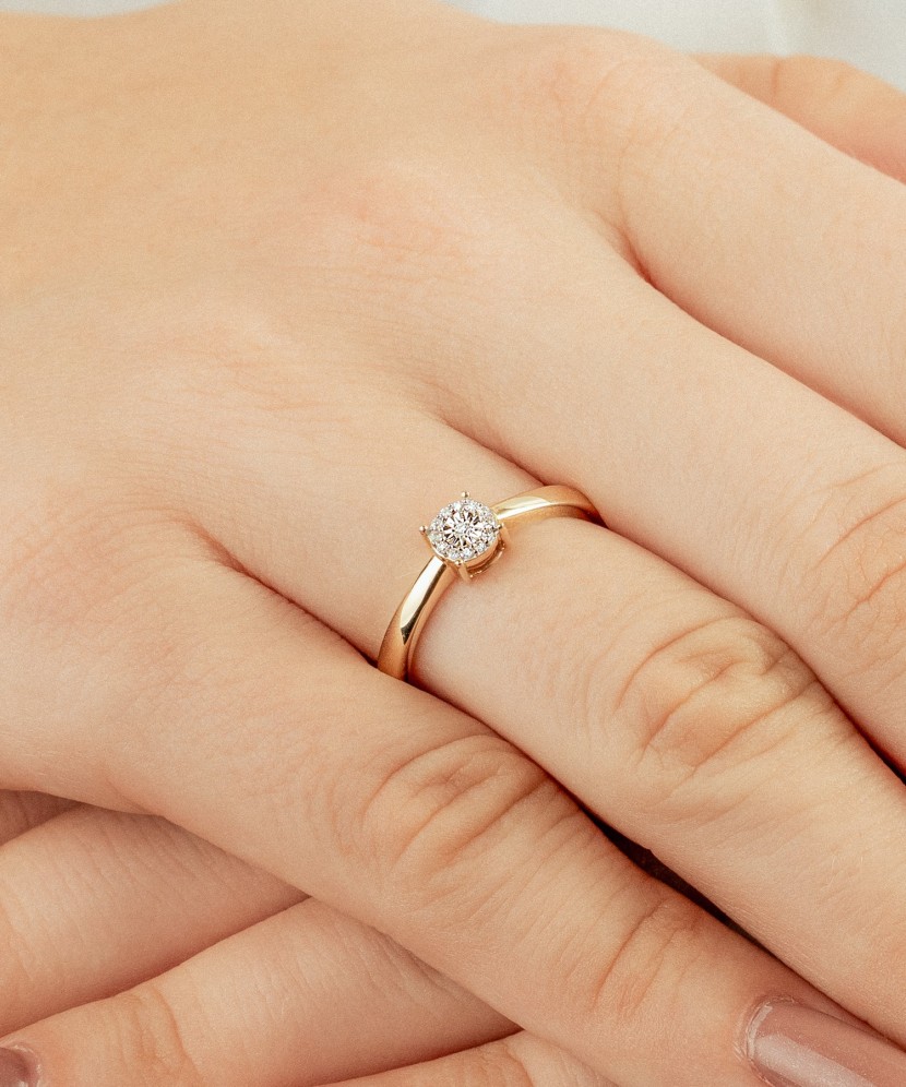 Dzeltena Zelta Gredzens Ar Dimantiem