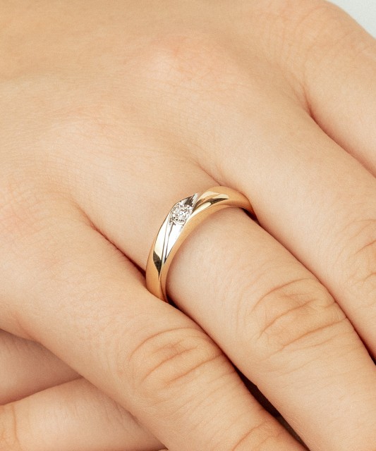 Dzeltena Zelta Gredzens Ar Dimantiem