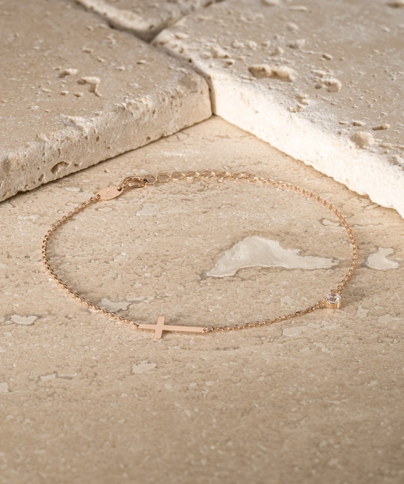 Zelta rokassprādze ar cirkoniju