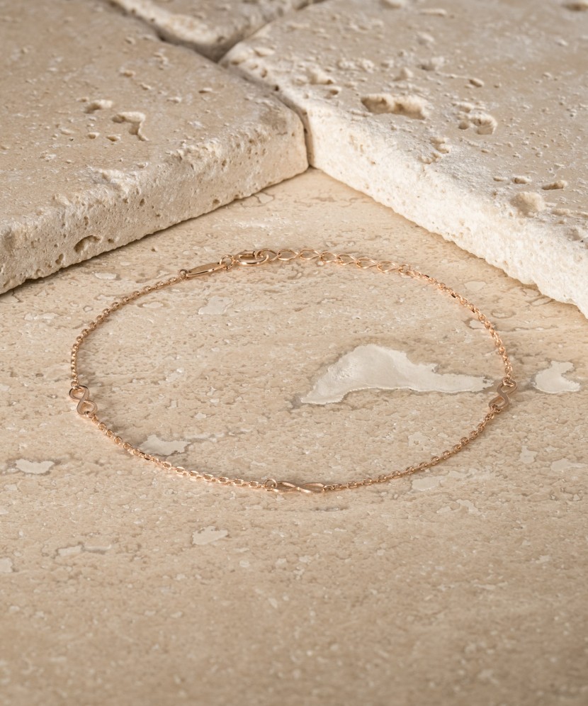 Золотой браслет "Бесконечность"