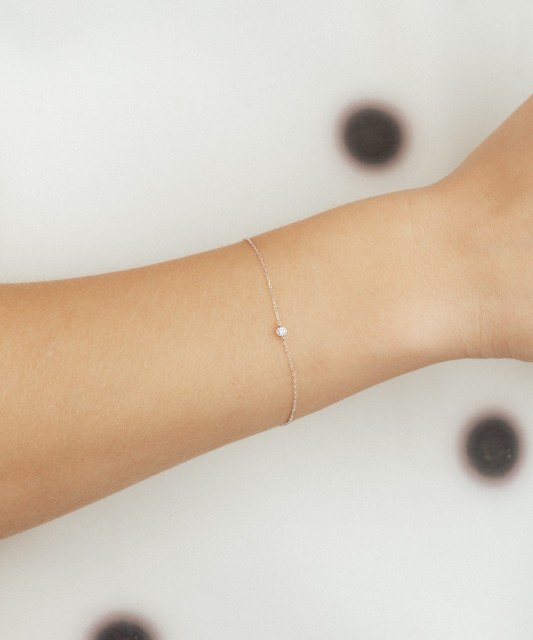 Baltā zelta rokassprādze ar dimantiem