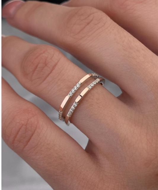 Apzeltīts sudraba gredzens ar cirkonijiem