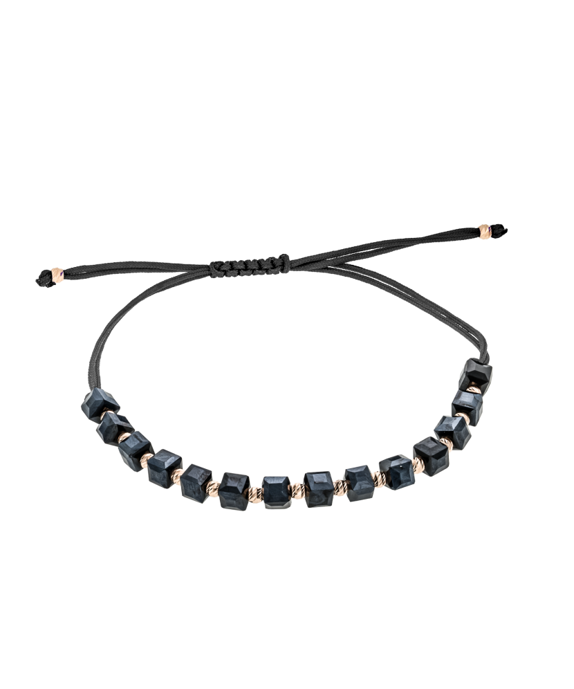 Браслет из черной нити с золотом и гематитами