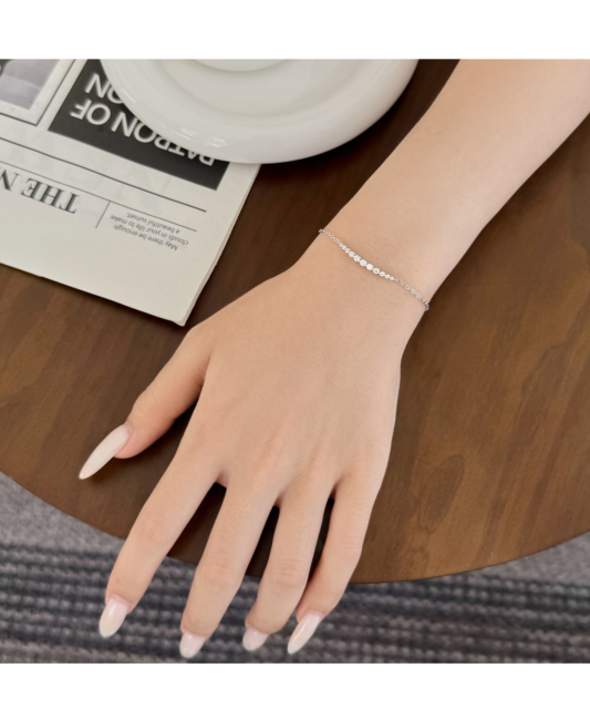 Sudraba rokassprādze ar cirkonijiem