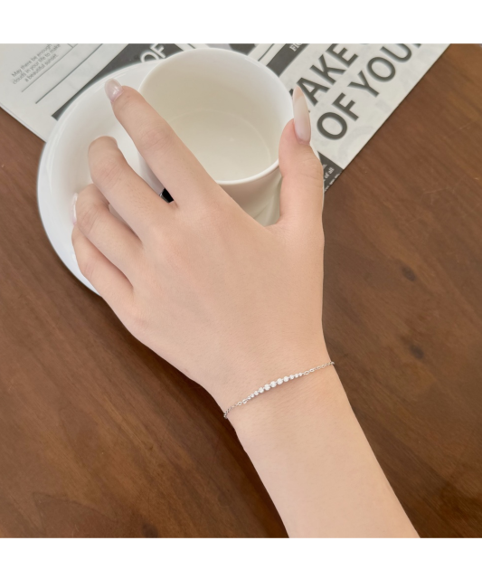 Sudraba rokassprādze ar cirkonijiem