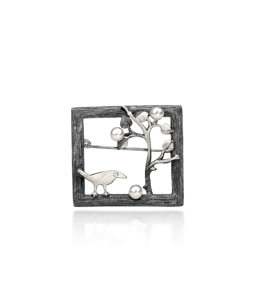 Sudraba sakta ar pērli