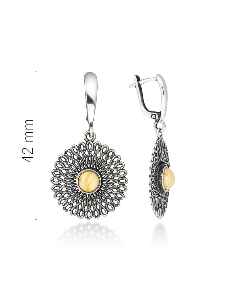 Sudraba auskari ar dzintaru