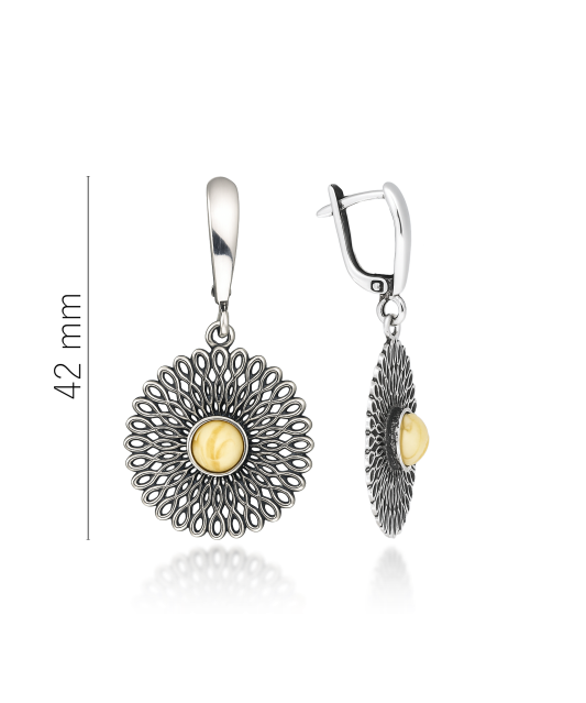 Sudraba auskari ar dzintaru