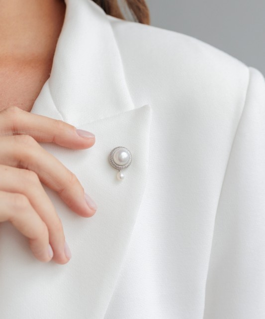 Sudraba sakta ar pērlēm un cirkonijiem