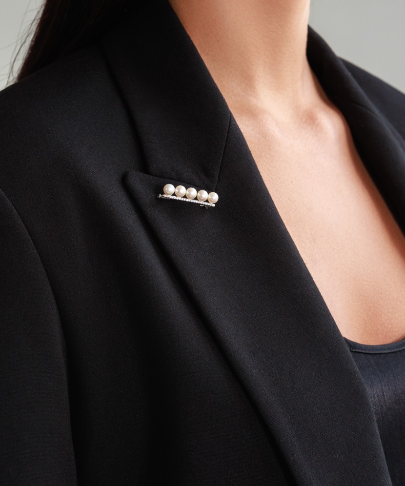 Sudraba sakta ar pērlēm un cirkonijiem