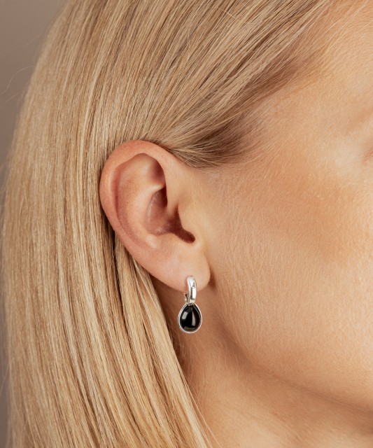 Sudraba auskari ar oniksu