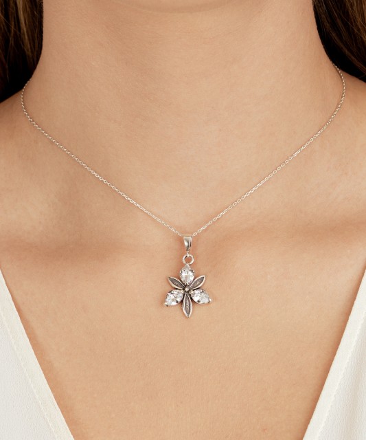 Серебряный подвеска с цирконами