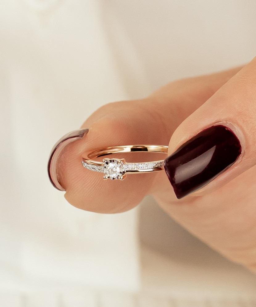 Zelta gredzens ar dimantu