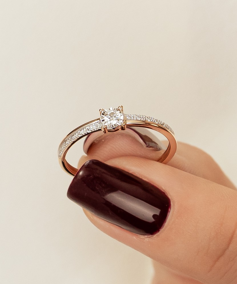 Zelta gredzens ar dimantu