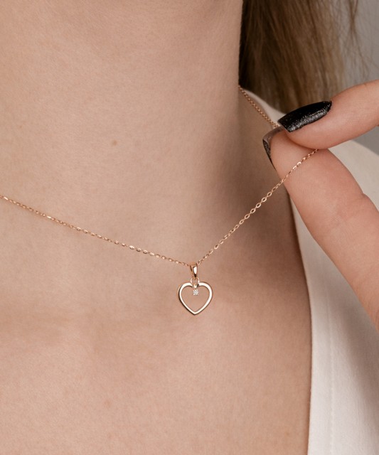 Zelta piekariņš ar briljantiem