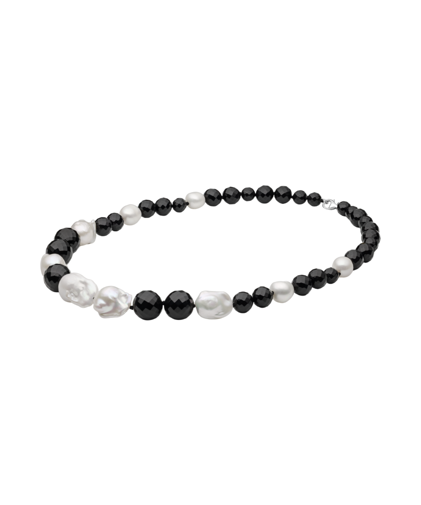 Kaklarota ar oniksu un Kasumi pērlēm