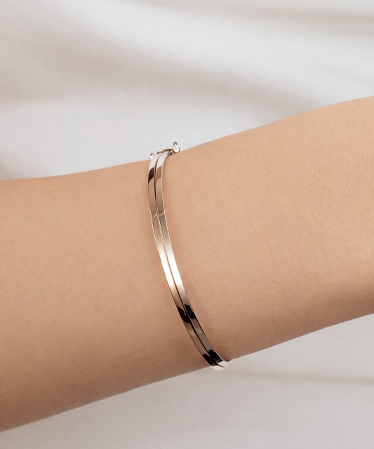 Жёсткий золотой браслет