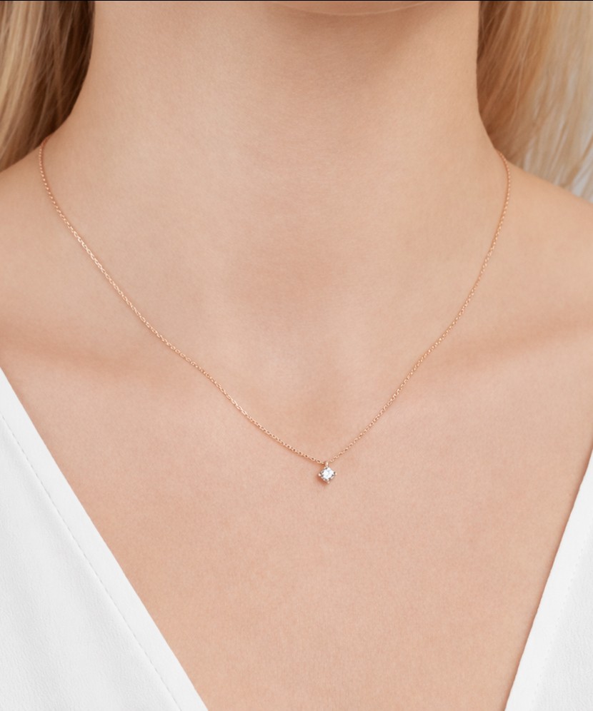 Золотая цепочка с подвеской из циркона