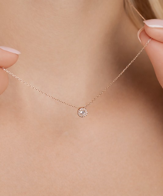 Zelta ķēdīte ar cirkonija piekariņu