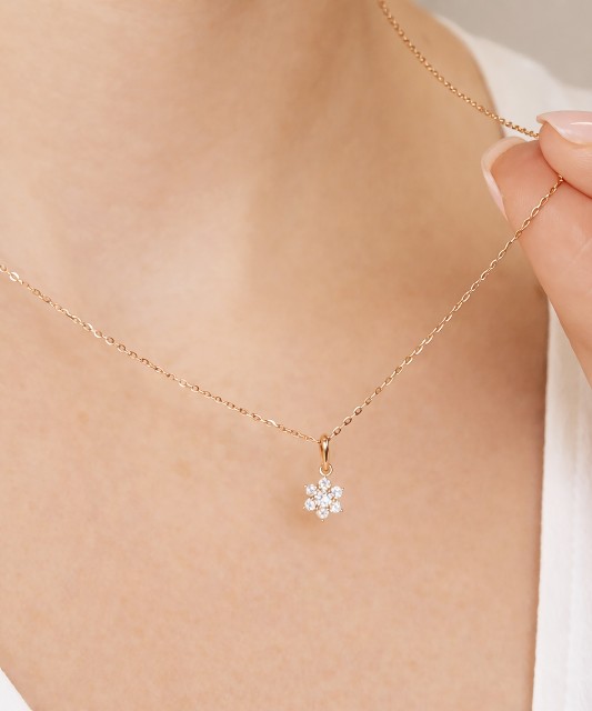 Zelta piekariņš ar cirkonijiem