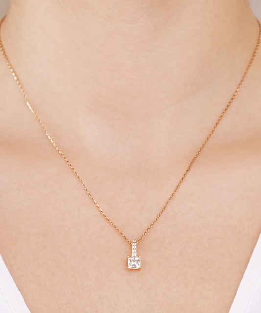 Zelta piekariņš ar cirkonijiem