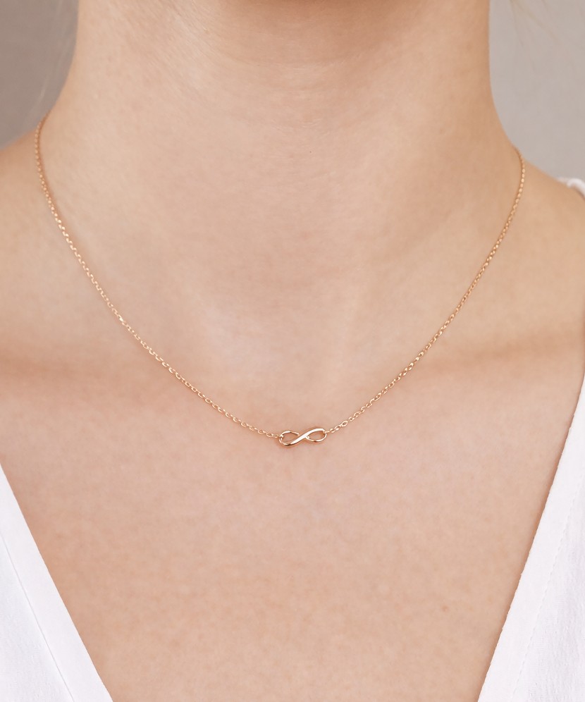 Zelta ķēdīte ar piekariņu "Bezgalība"