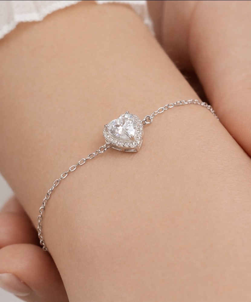 Sudraba rokassprādze ar cirkonijiem "Sirsniņa"