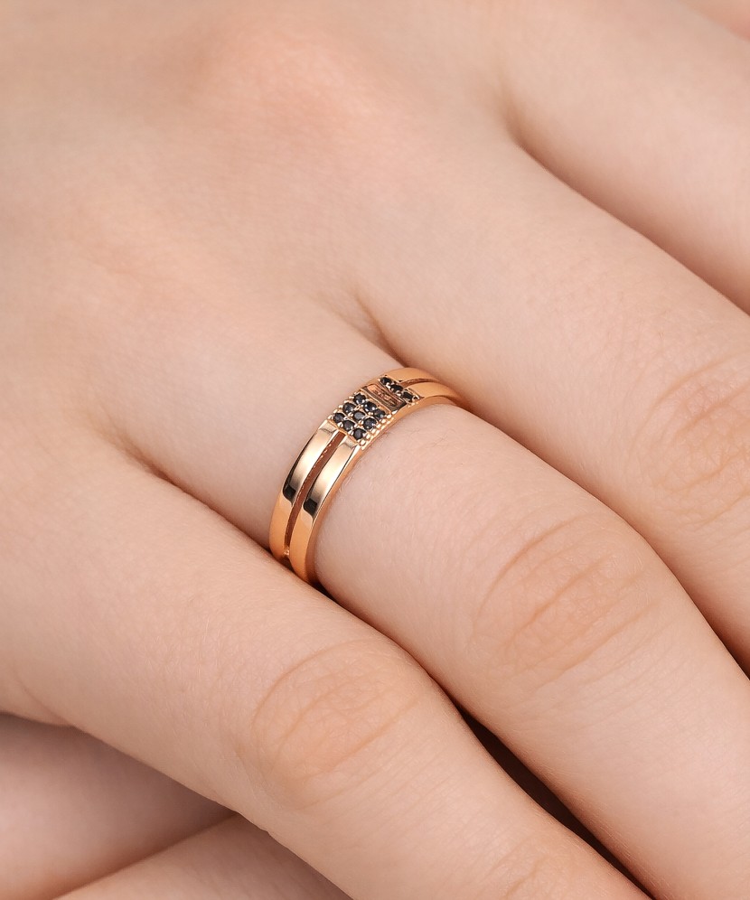 Zelta gredzens ar cirkonijiem