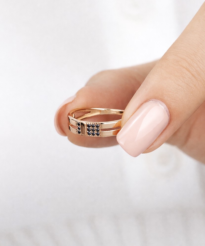 Zelta gredzens ar cirkonijiem