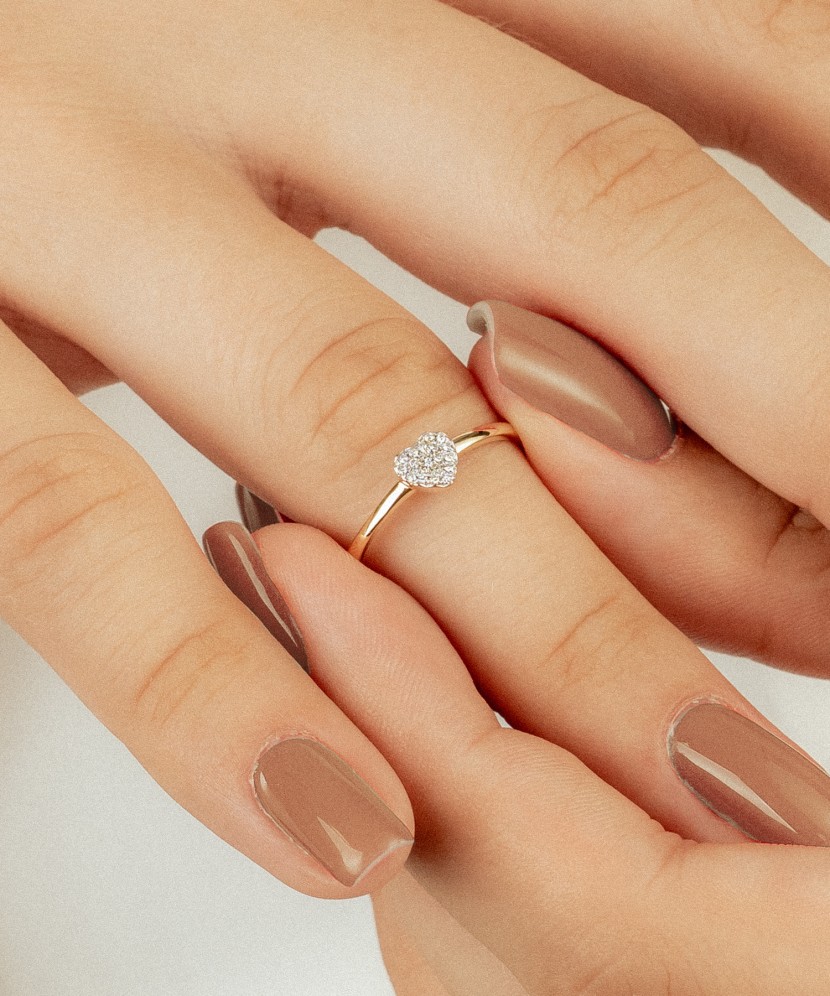 Zelta gredzens ar dimantiem