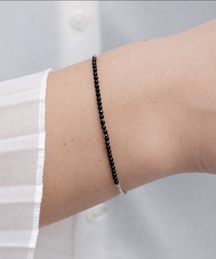 Браслет со шпинелью и серебром