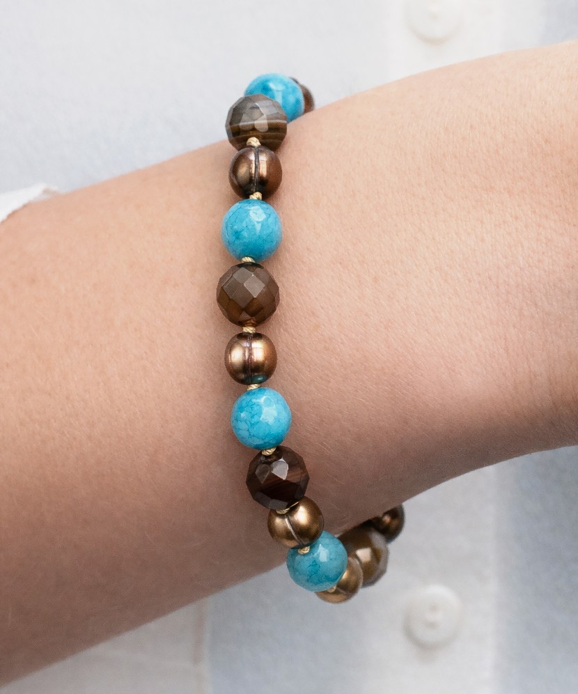 Браслет с нефритом, агатом и жемчугом