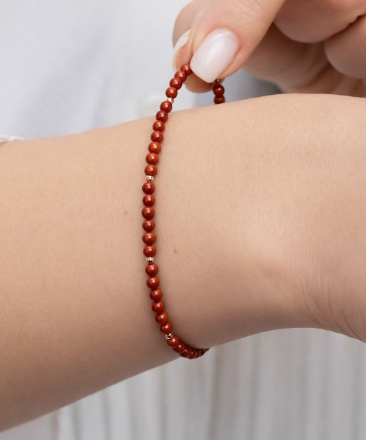 Браслет с яшмой и позолоченным серебром