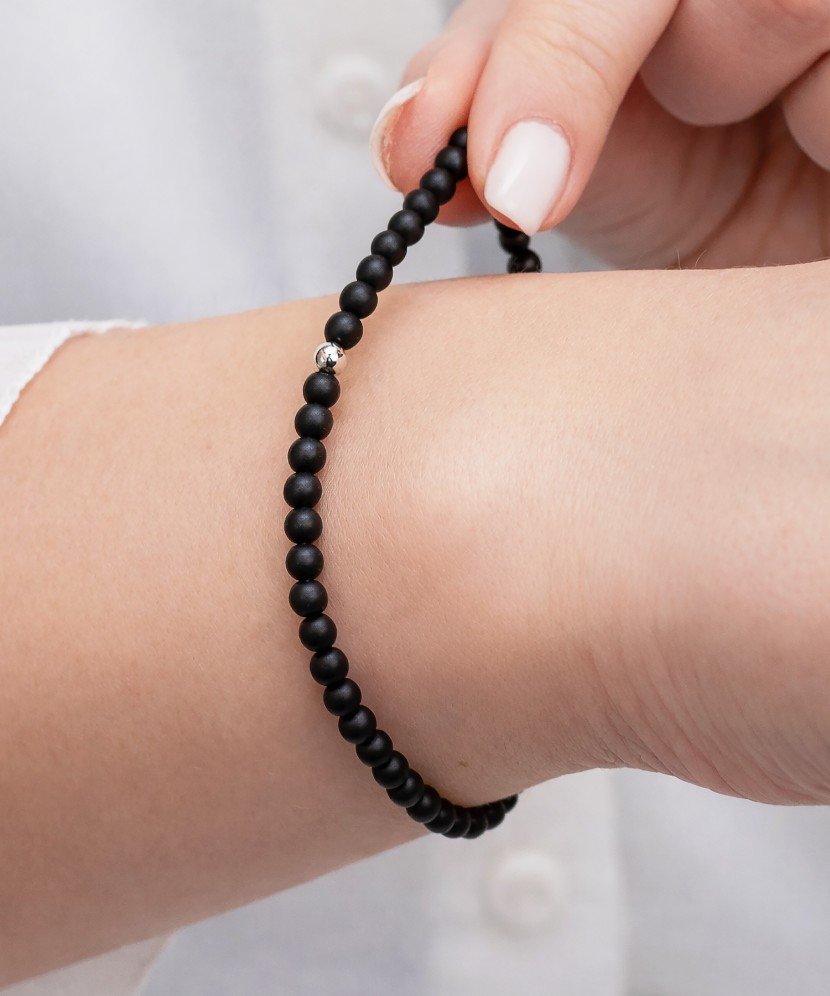 Oniksa rokassprādze ar sudrabu