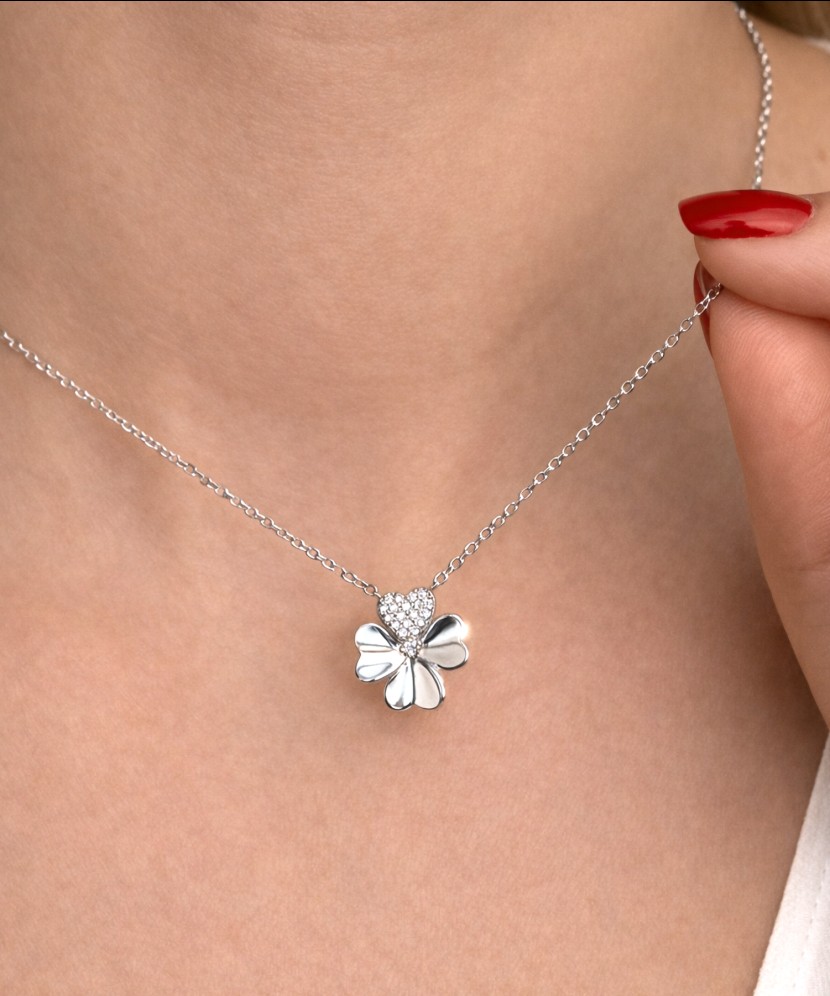 Sudraba ķēdīte ar cirkonija piekariņu