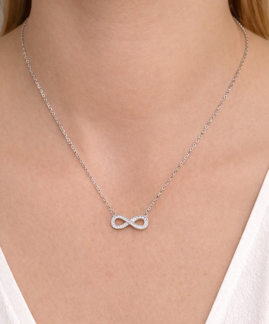 Sudraba ķēdīte ar cirkonija piekariņu