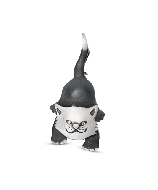 Sudraba piespraude ar kristāliem "Kaķis"