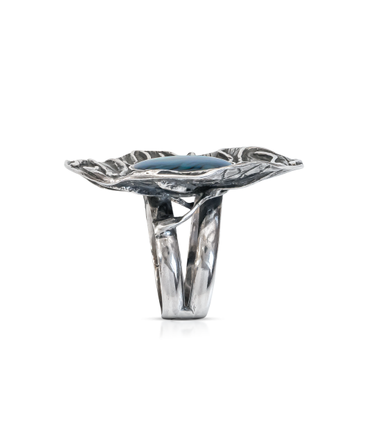 Sudraba gredzens ar perlamutru