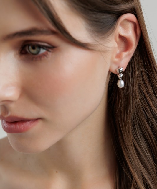 Sudraba auskari ar pērlēm