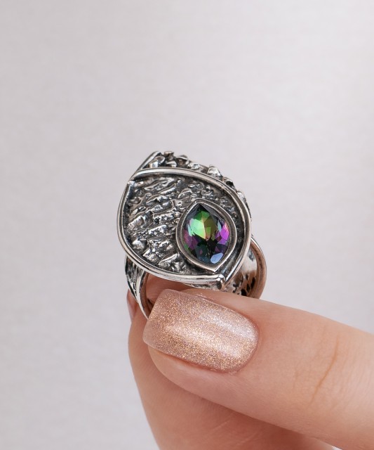 Sudraba gredzens ar topāzu