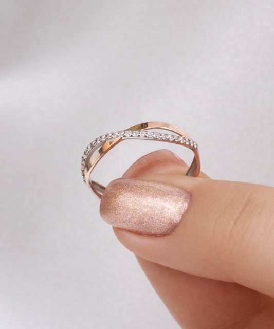 Apzeltīts sudraba gredzens ar cirkoniem