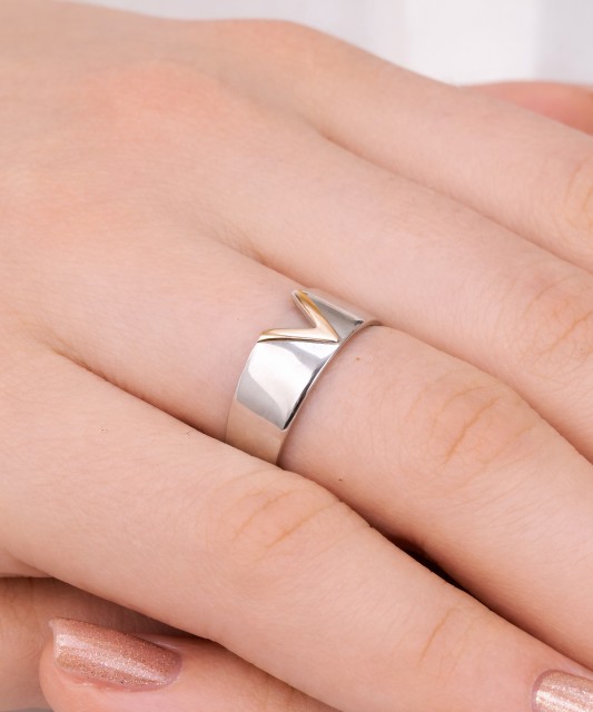 Apzeltīts sudraba gredzens