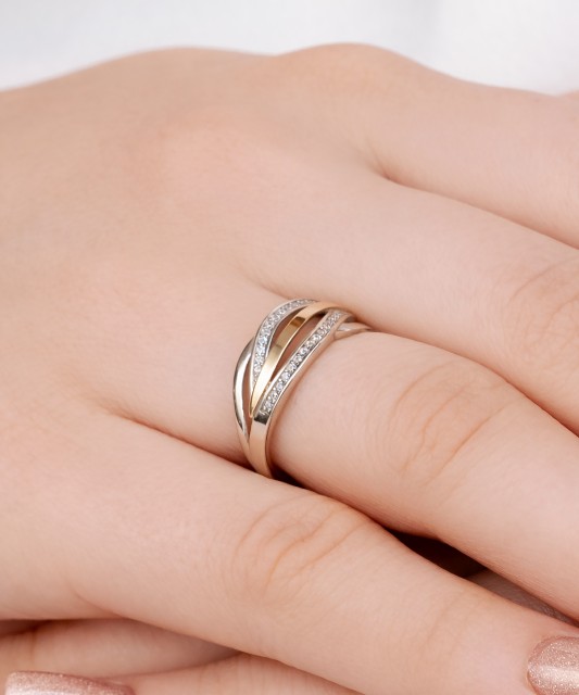 Apzeltīts sudraba gredzens ar cirkoniem