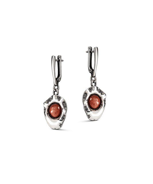 Серебряные серьги с солнечным камнем