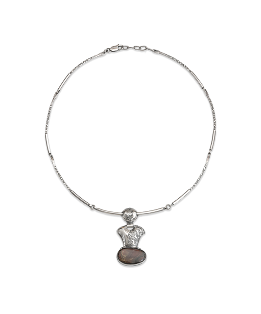 Серебряное колье с подвеской из лабрадорита