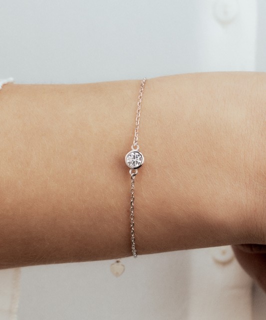 Sudraba rokassprādze ar cirkonijiem