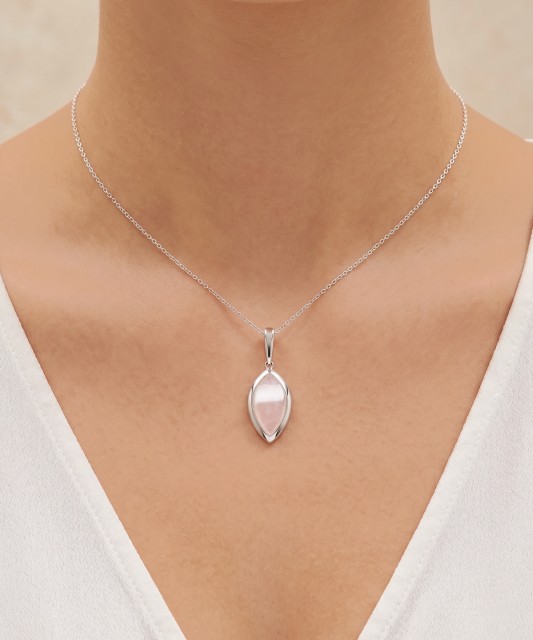 Серебряный кулон с розовым кварцем