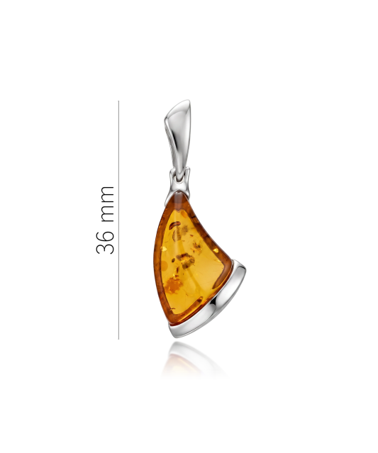 Серебряная подвеска с янтарём