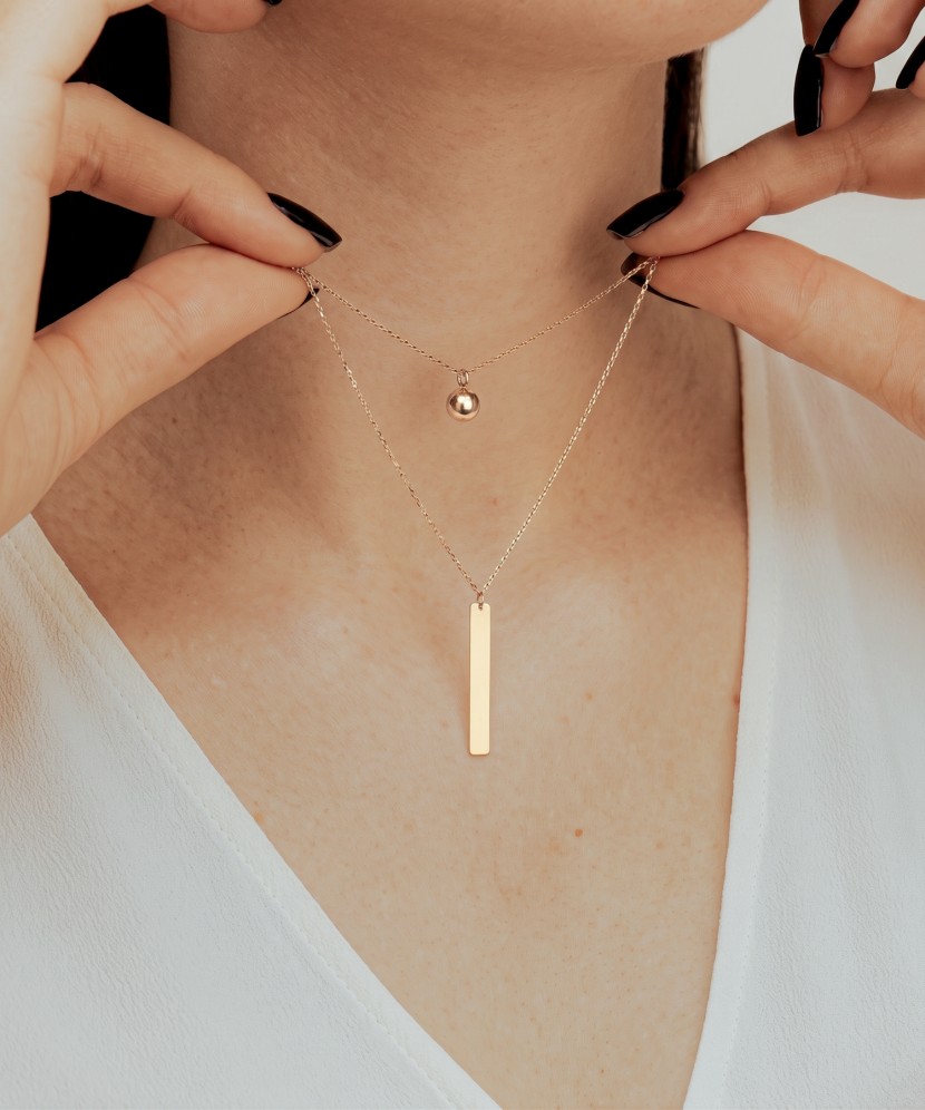 Двойная золотая цепочка с кулонами/подвесками